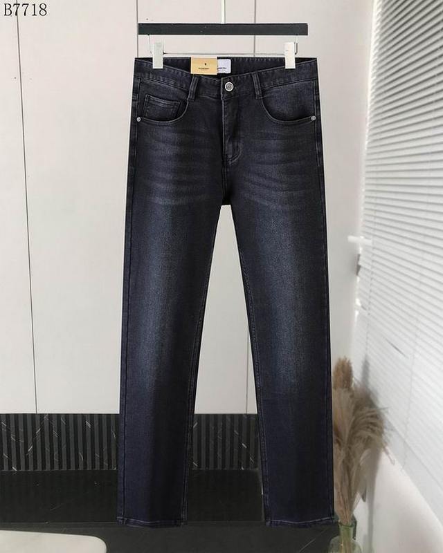 Burberry Men's Jeans 29